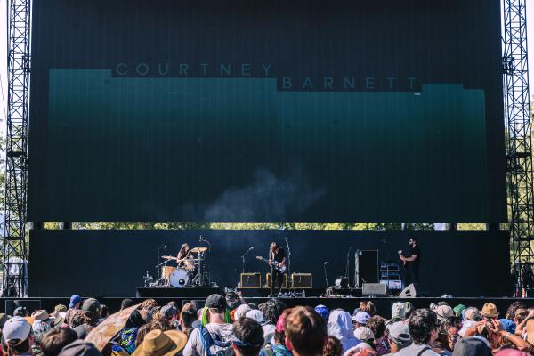 06 COURTNEY BARNETT MATT BLAKE 2270