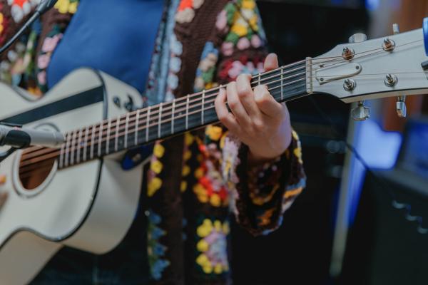 JADE BIRD 0942