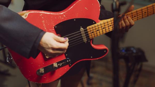 MARILINA BERTOLDI RED GUITAR